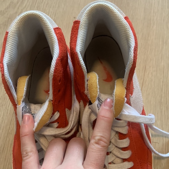 Nike Retro Red Blazers - Picture 2 of 4